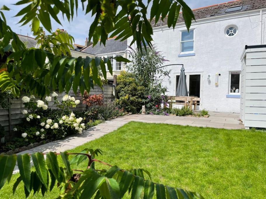 The Hidden House, Dawlish Villa Bagian luar foto